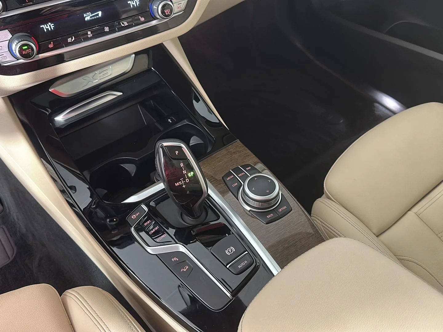 Used 2020 Alpine White BMW xDrive30i image 18