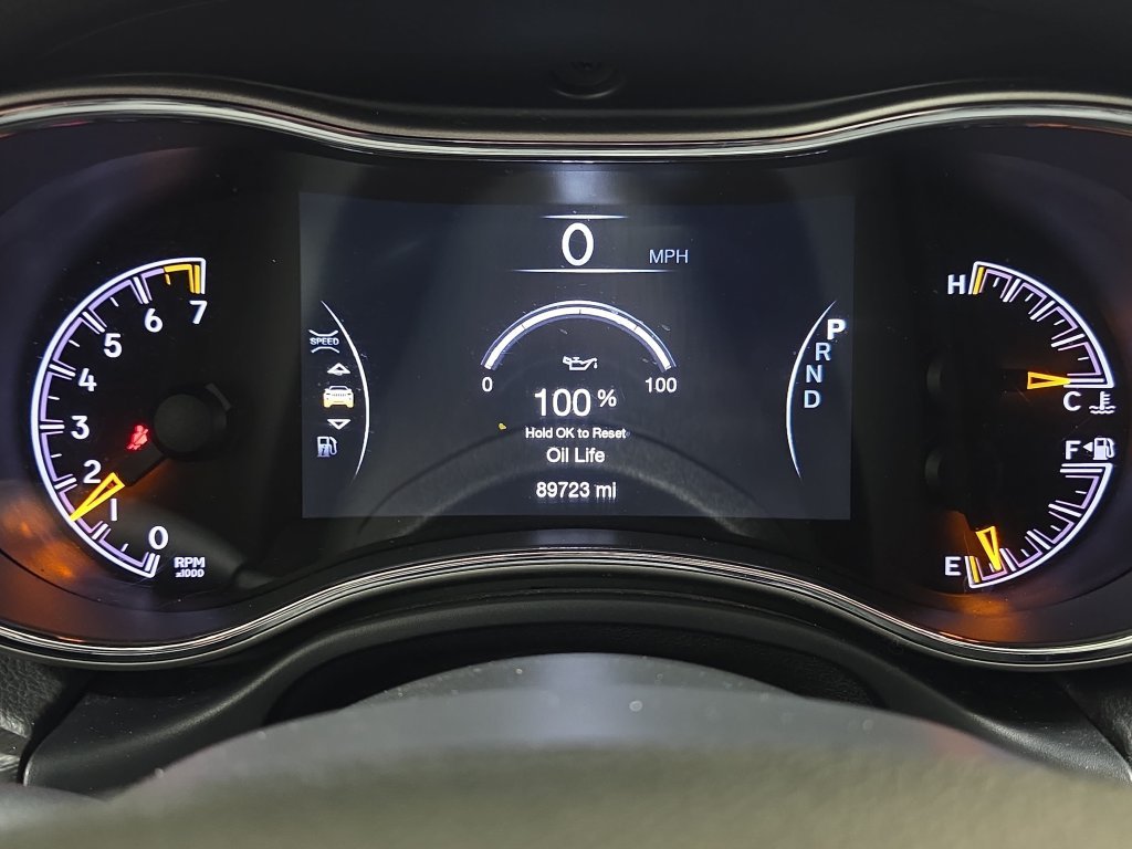 Used 2018 Bright White Clearcoat Jeep Altitude image 18
