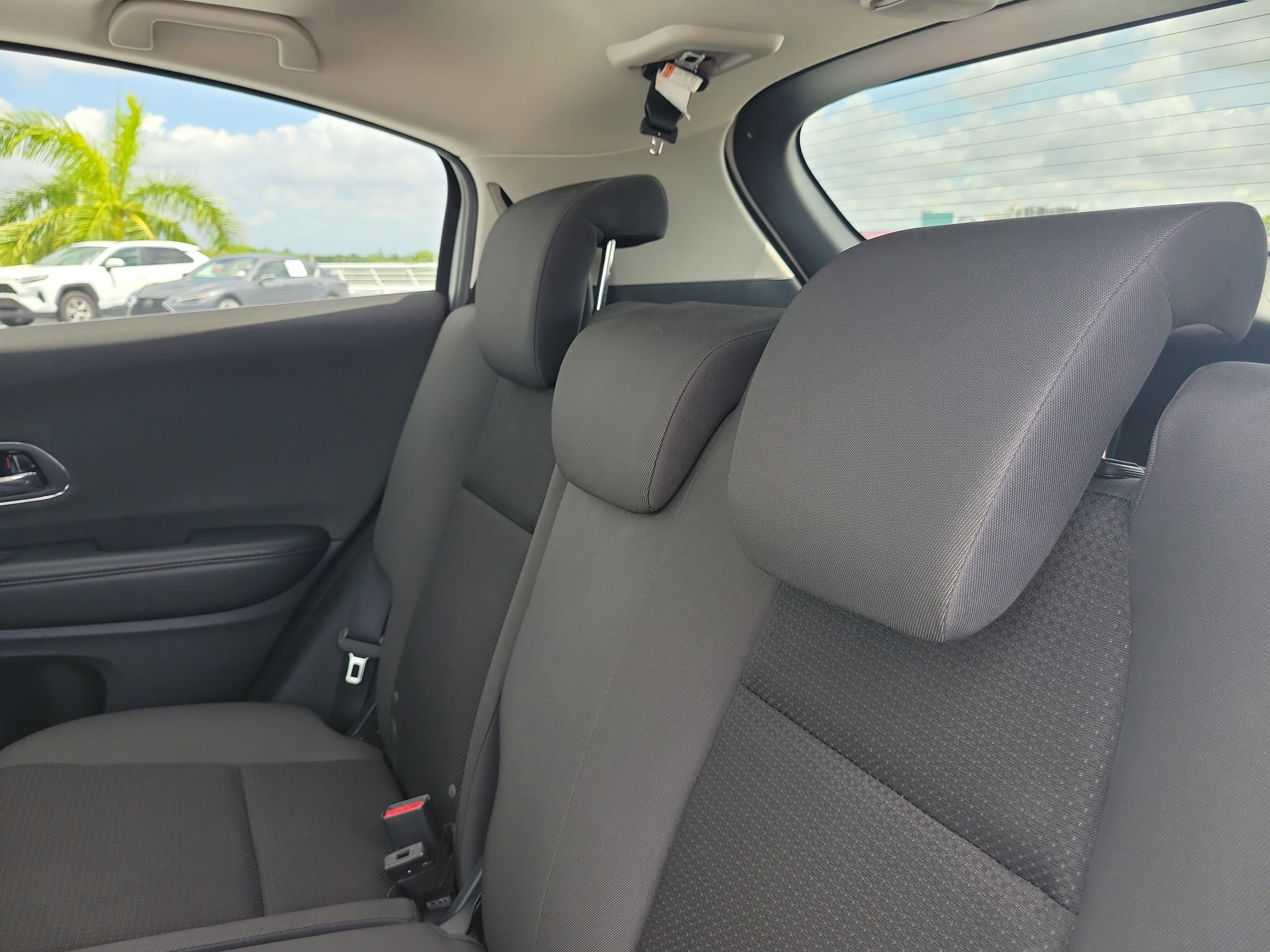 Used 2022 Platinum White Honda EX image 11