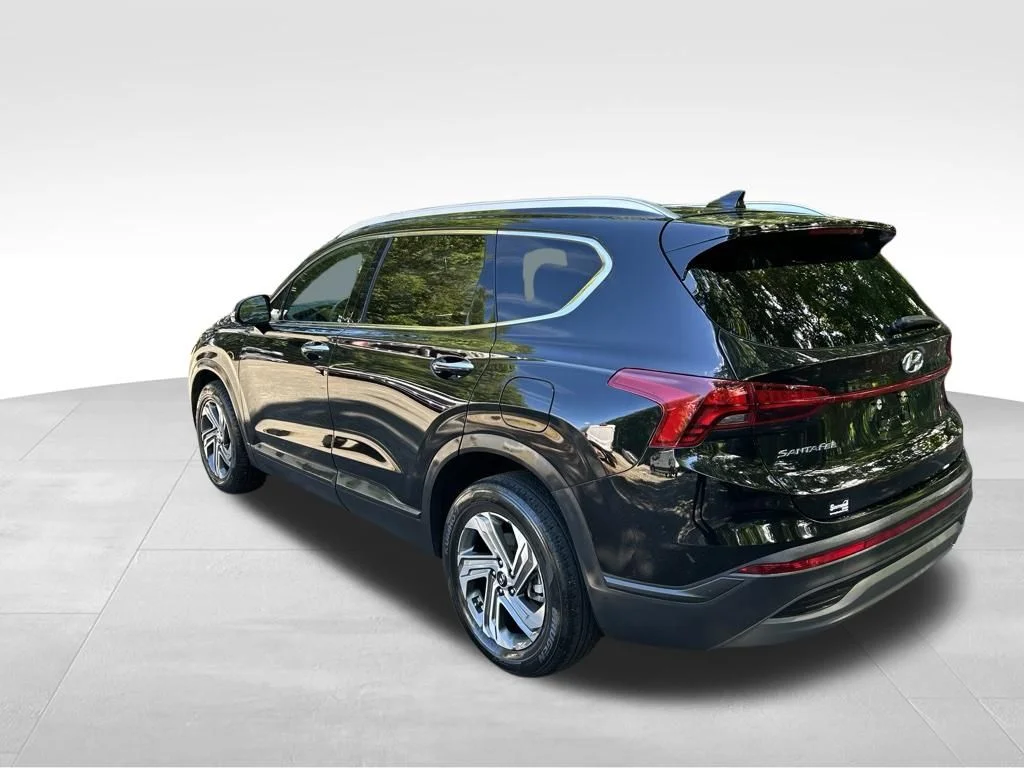 Used 2023 Black Hyundai SEL image 3