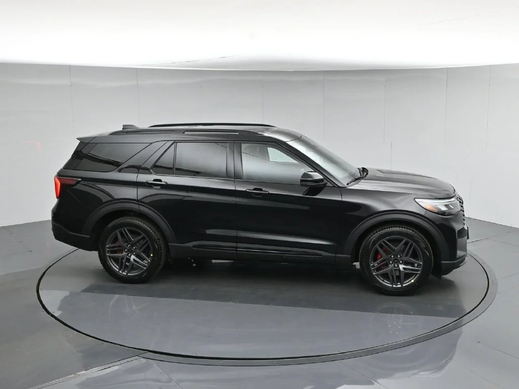 New 2026 Agate Black Metallic Ford ST image 54