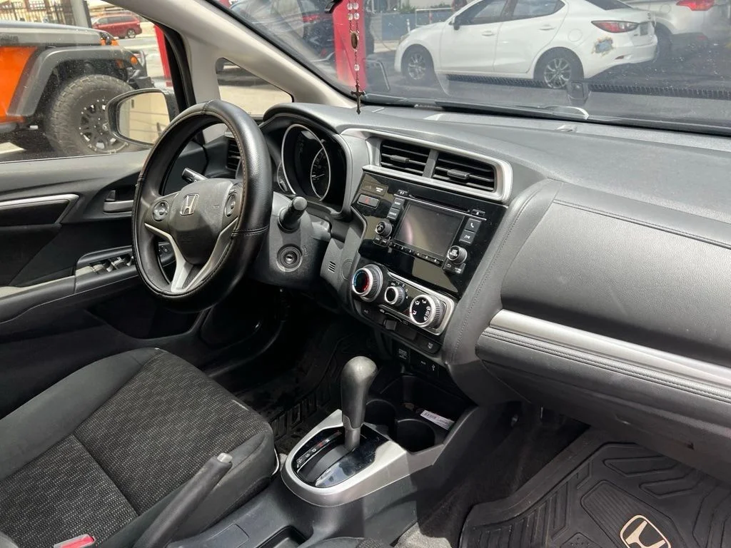Used 2016 Gray Honda LX image 8