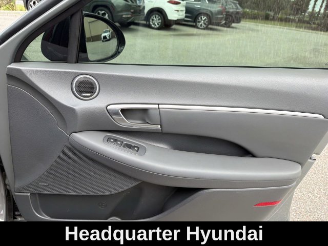 Used 2022 Gray Hyundai SEL Plus image 13