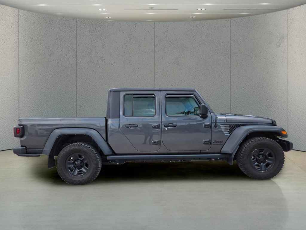 Certified Used 2023 Granite Crystal Metallic Clearcoat Jeep Sport image 3
