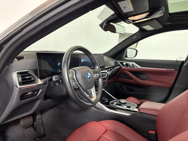 Used 2024 Black BMW xDrive40 image 9