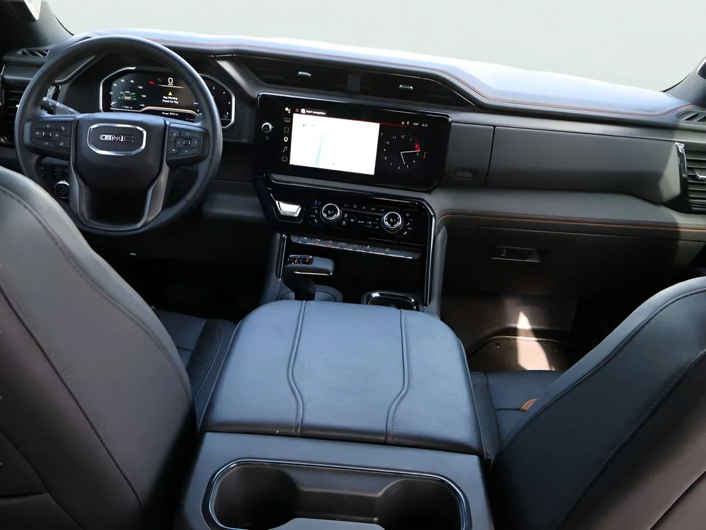 Used 2023 White GMC AT4 image 16