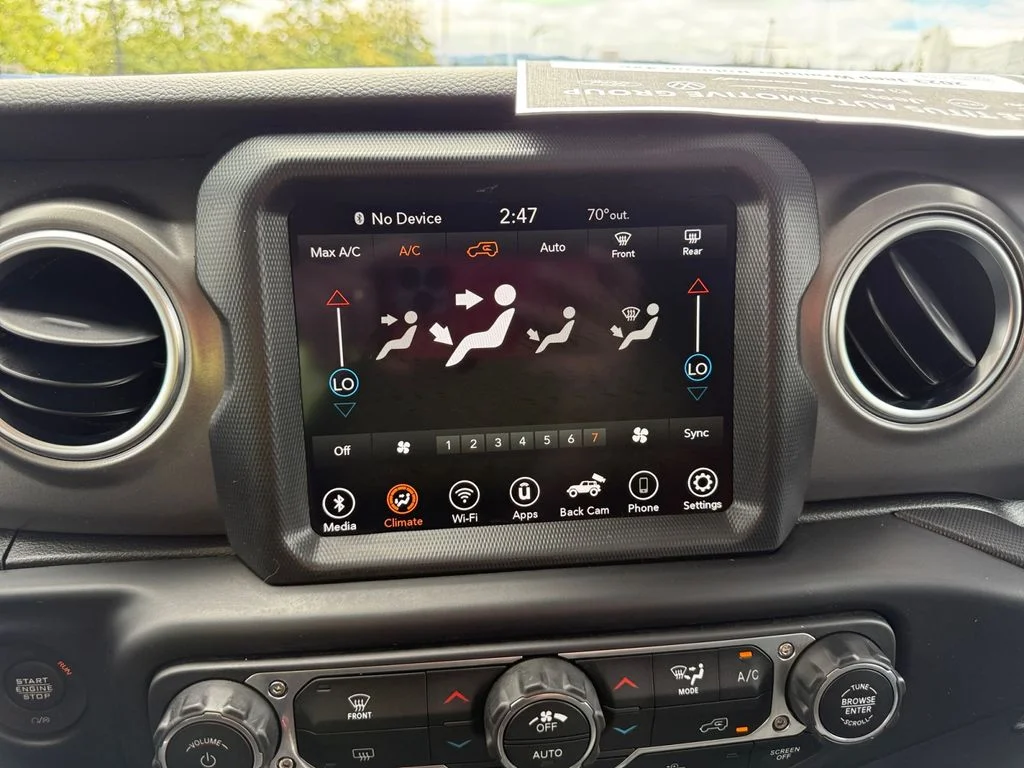 Used 2023 Silver Jeep Rubicon 4xe image 22