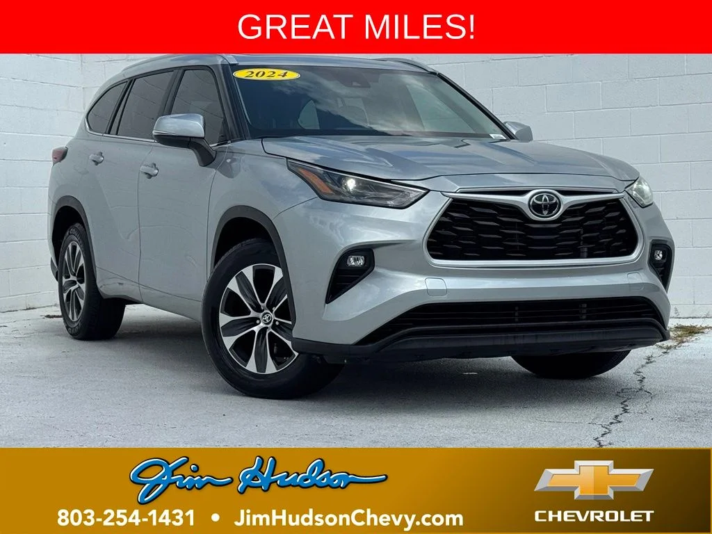 Used 2024 Silver Toyota XLE image 1
