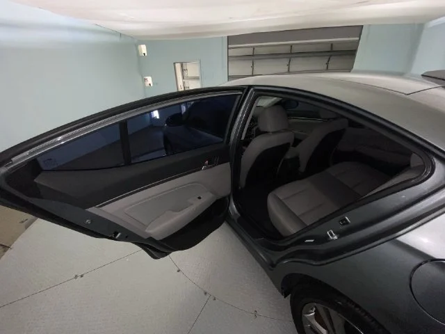 Used 2017 Gray Hyundai SE image 21