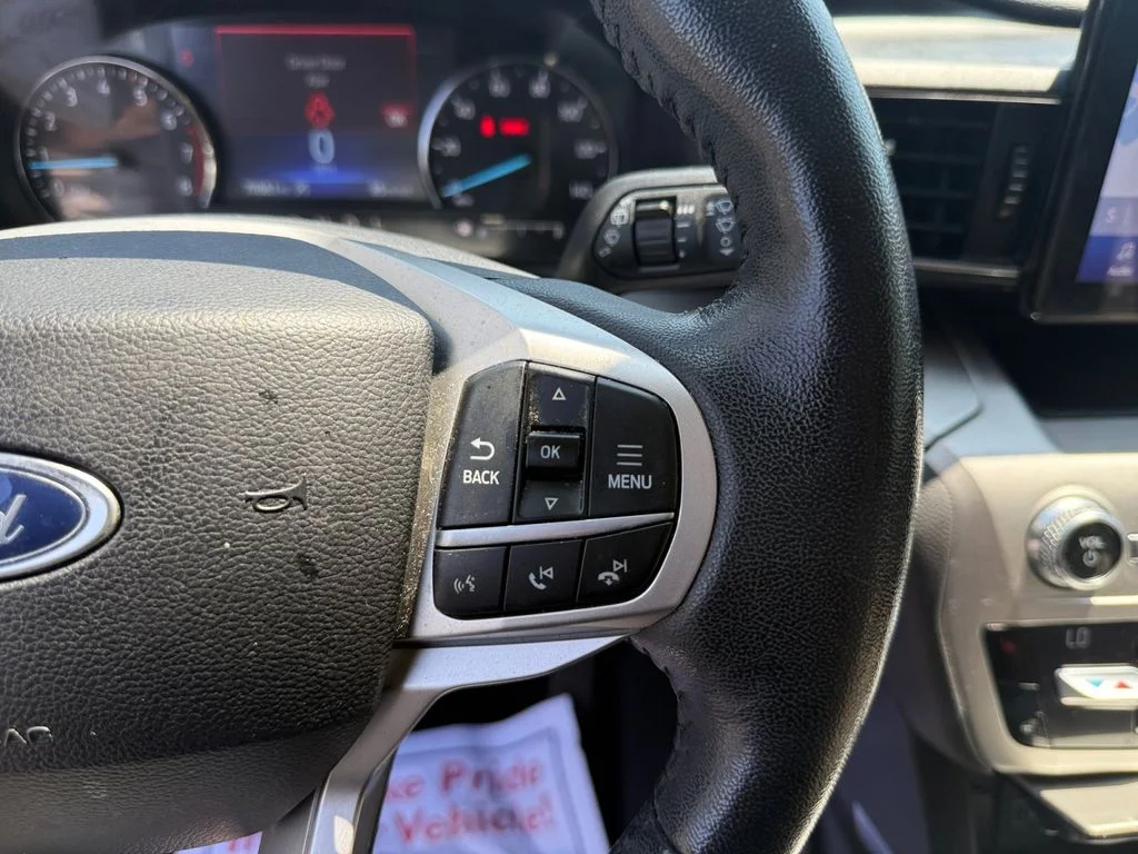 Used 2021 White Ford XLT image 34