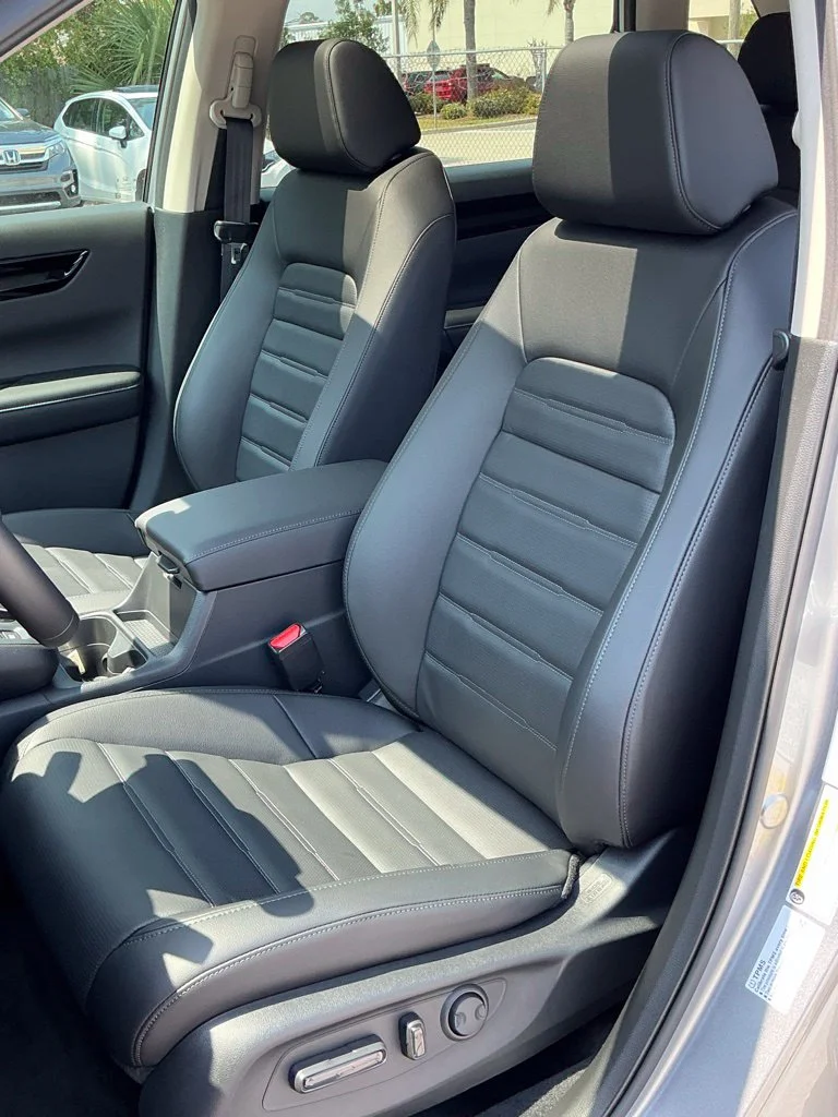 Used 2026 Silver Honda EX-L image 31