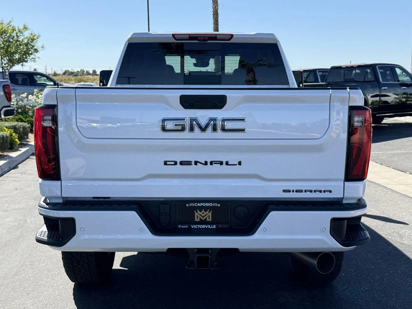 New 2026 Glacier White Tricoat GMC Denali Ultimate image 4