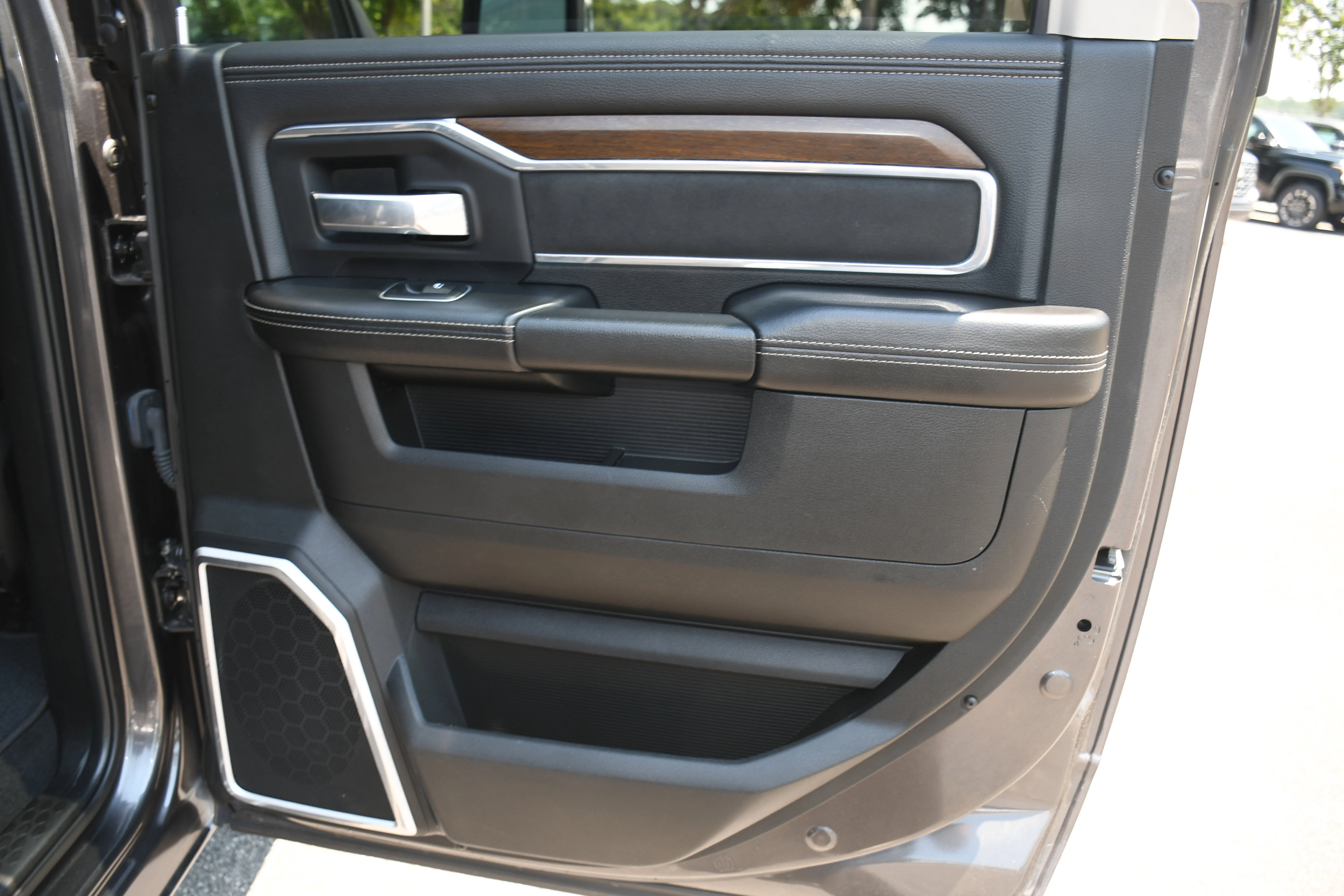 2024 RAM Ram 3500 Pickup Laramie - Photo 20
