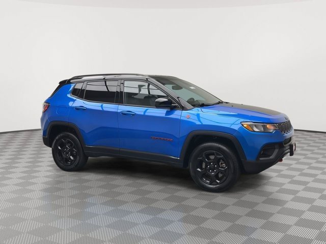 Used 2023 Laser Blue Pearlcoat Jeep Trailhawk image 36