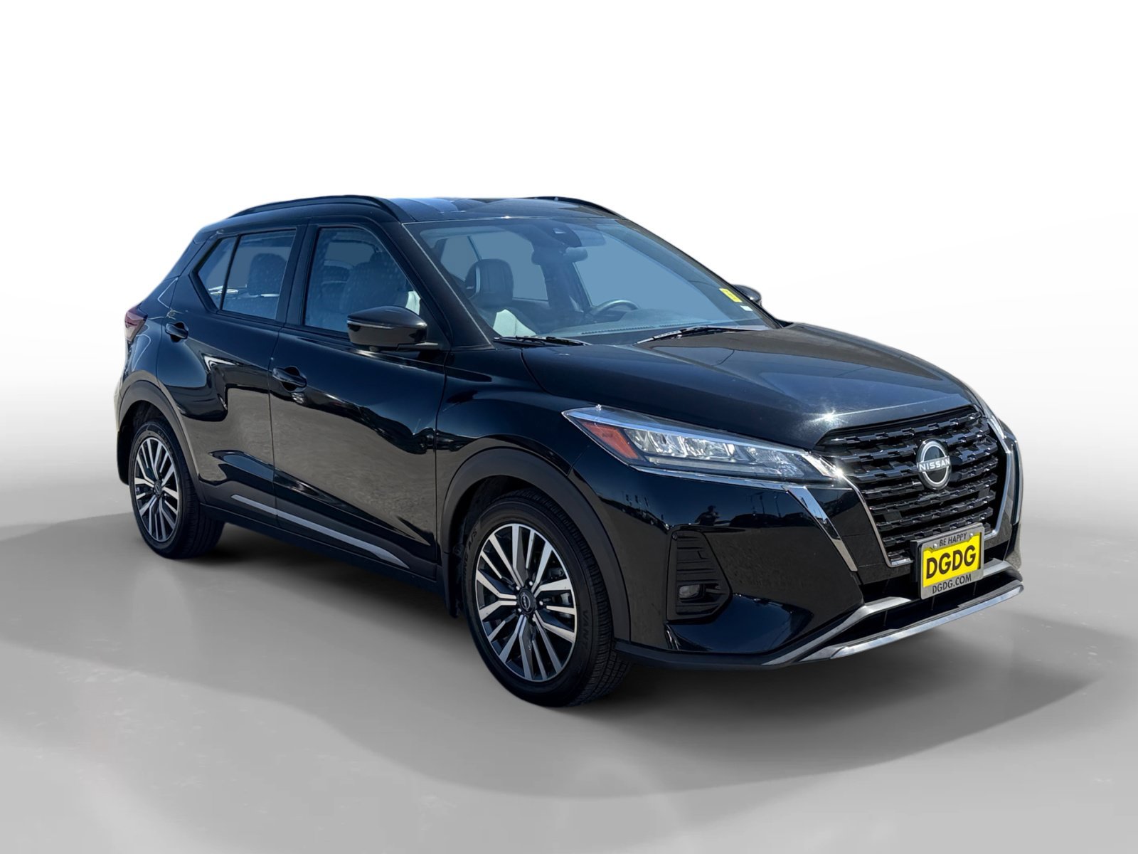 Used 2023 Super Black Nissan SR image 7