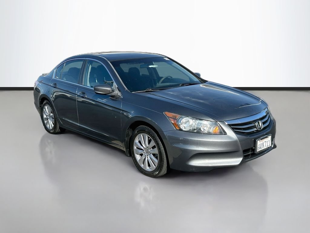 Used 2012 Polished Metal Metallic Honda EX image 3