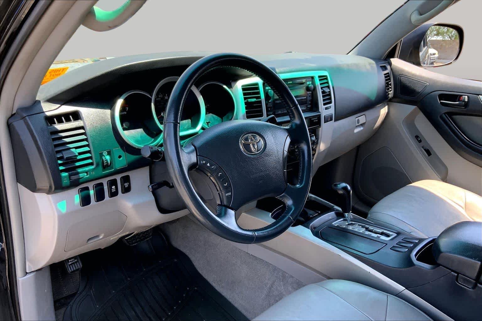 Used 2008 Black Toyota SR5 image 17