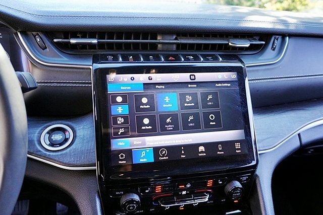 Used 2023 Black Jeep Limited image 24