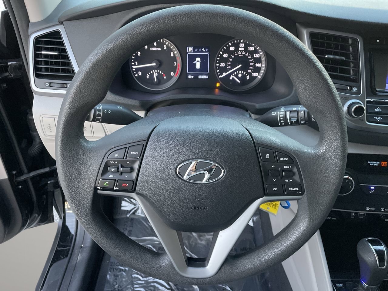Used 2018 Black Noir Pearl Hyundai SE image 26