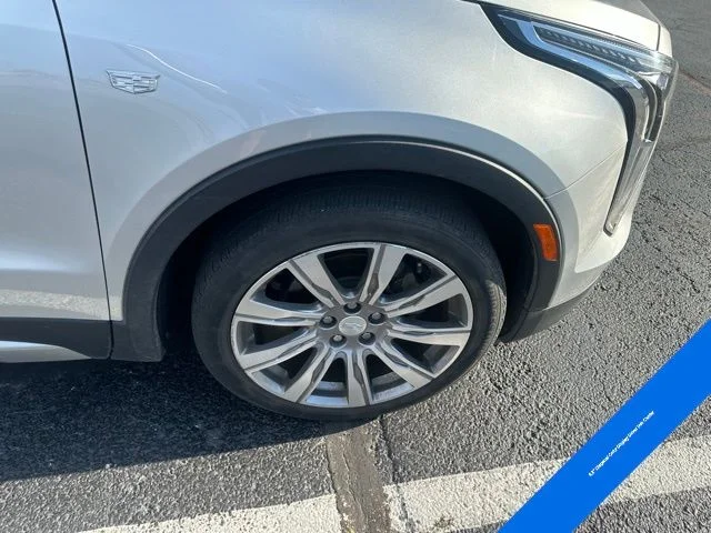 Used 2019 Radiant Silver Metallic Cadillac Premium Luxury image 15