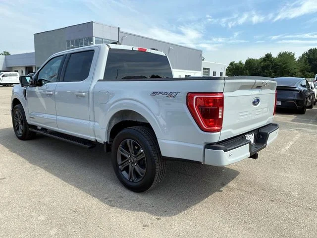 Used 2023 Avalanche Ford XLT image 6