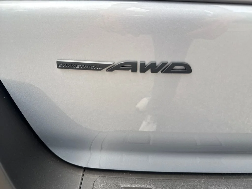 New 2026 ICE SILVER METALLIC Subaru Limited image 22