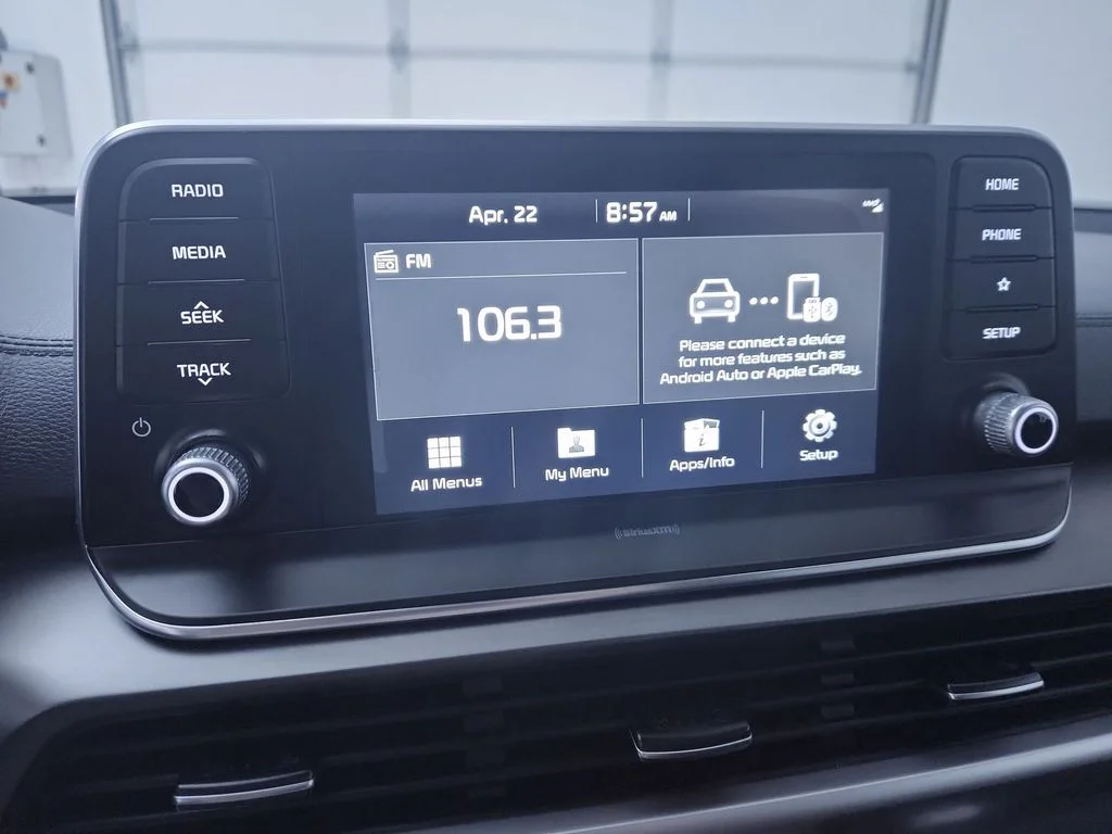 Used 2020 Silver Kia S image 16