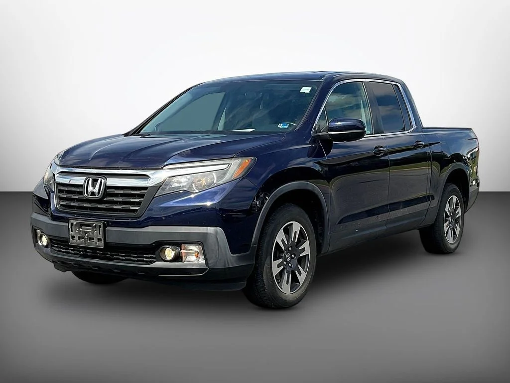 Certified Used 2019 Obsidian Blue Pearl Honda RTL image 3