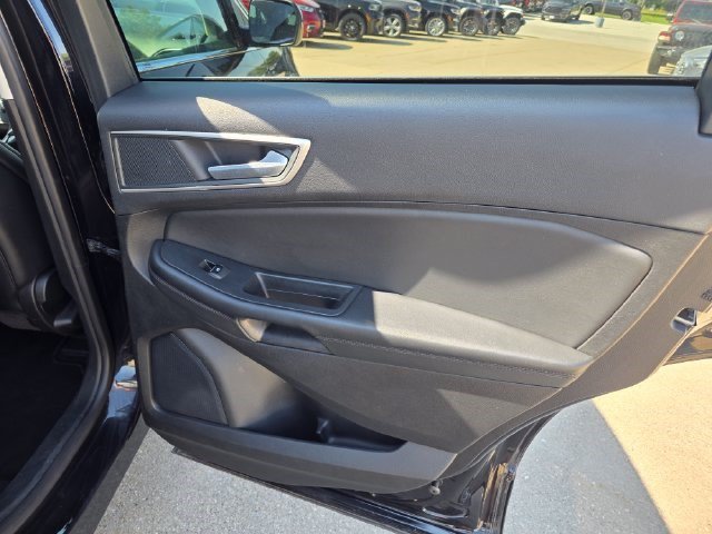 Used 2024 Agate Black Metallic Ford SEL image 10