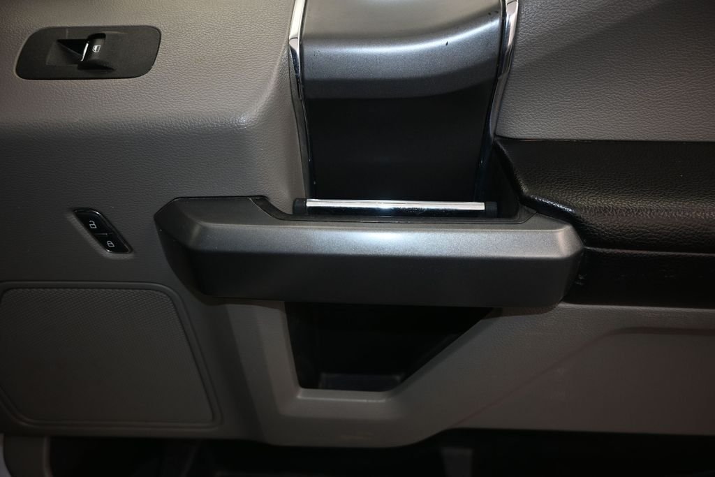 Used 2019 White Ford XLT image 22