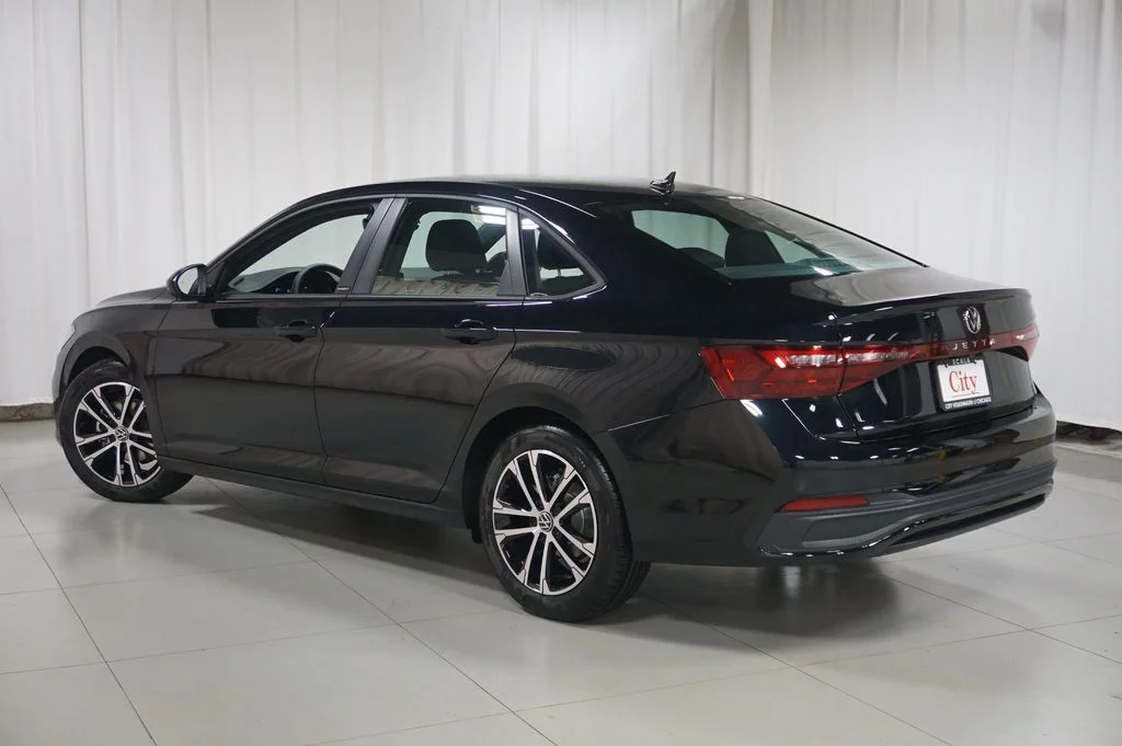 New 2026 Black Volkswagen 1.5T Sport image 8