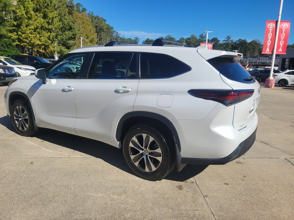Certified Used 2026 Beige Toyota XLE image 3
