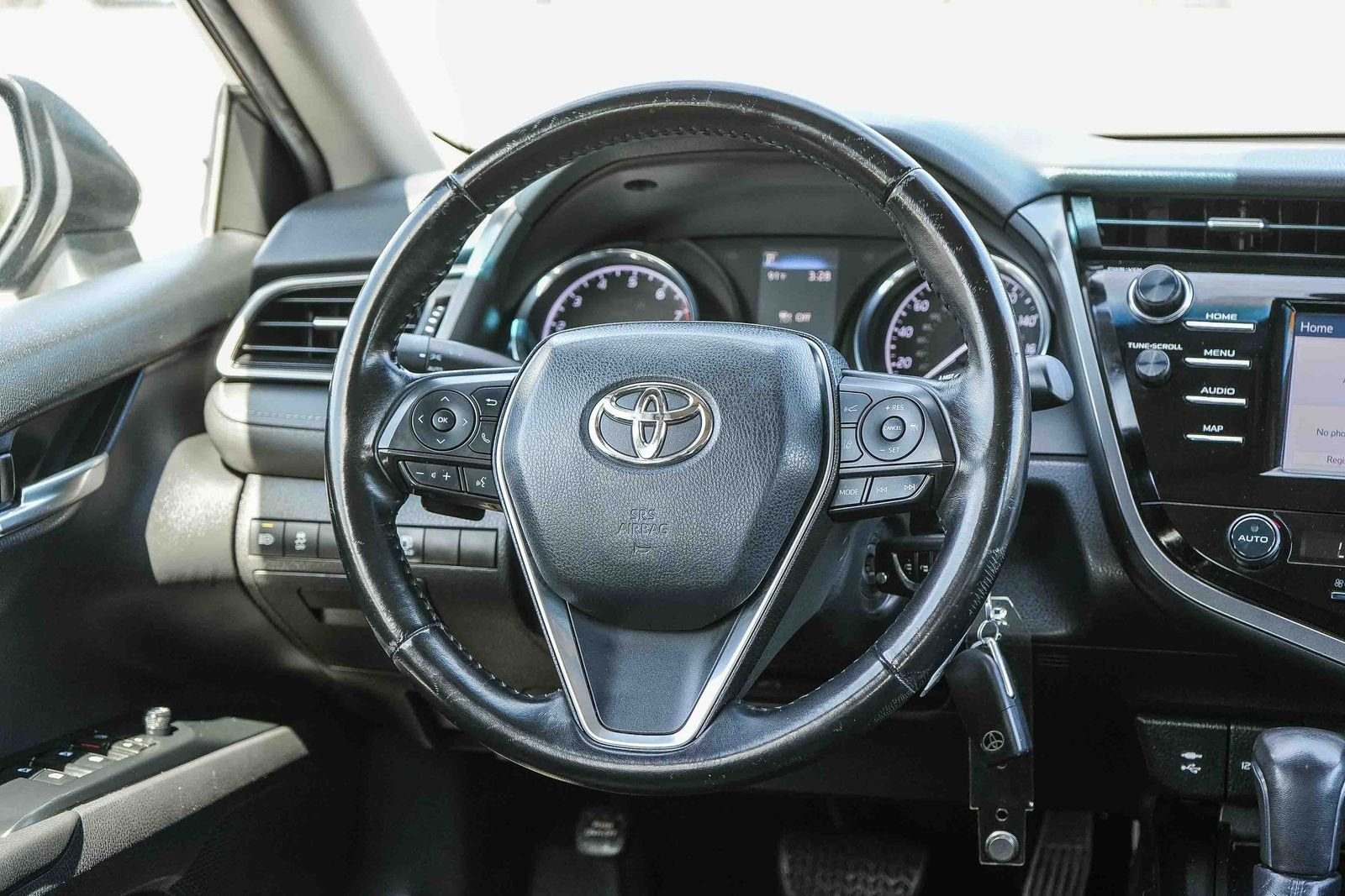 Used 2019 Gray Toyota SE image 15