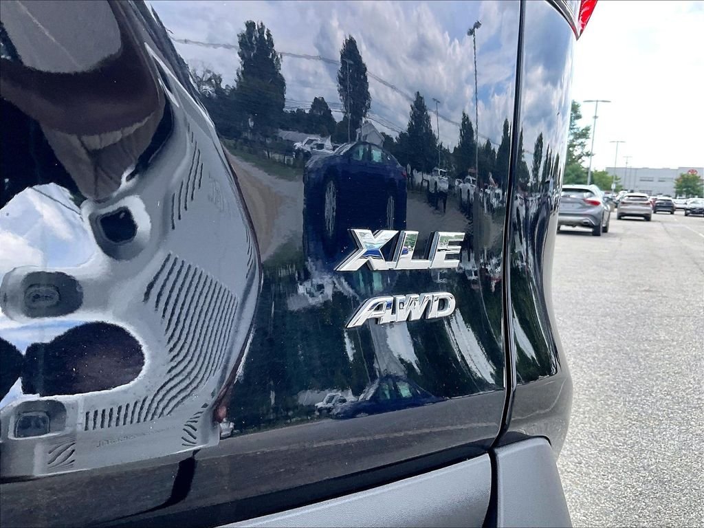Used 2025 Black Toyota XLE image 29