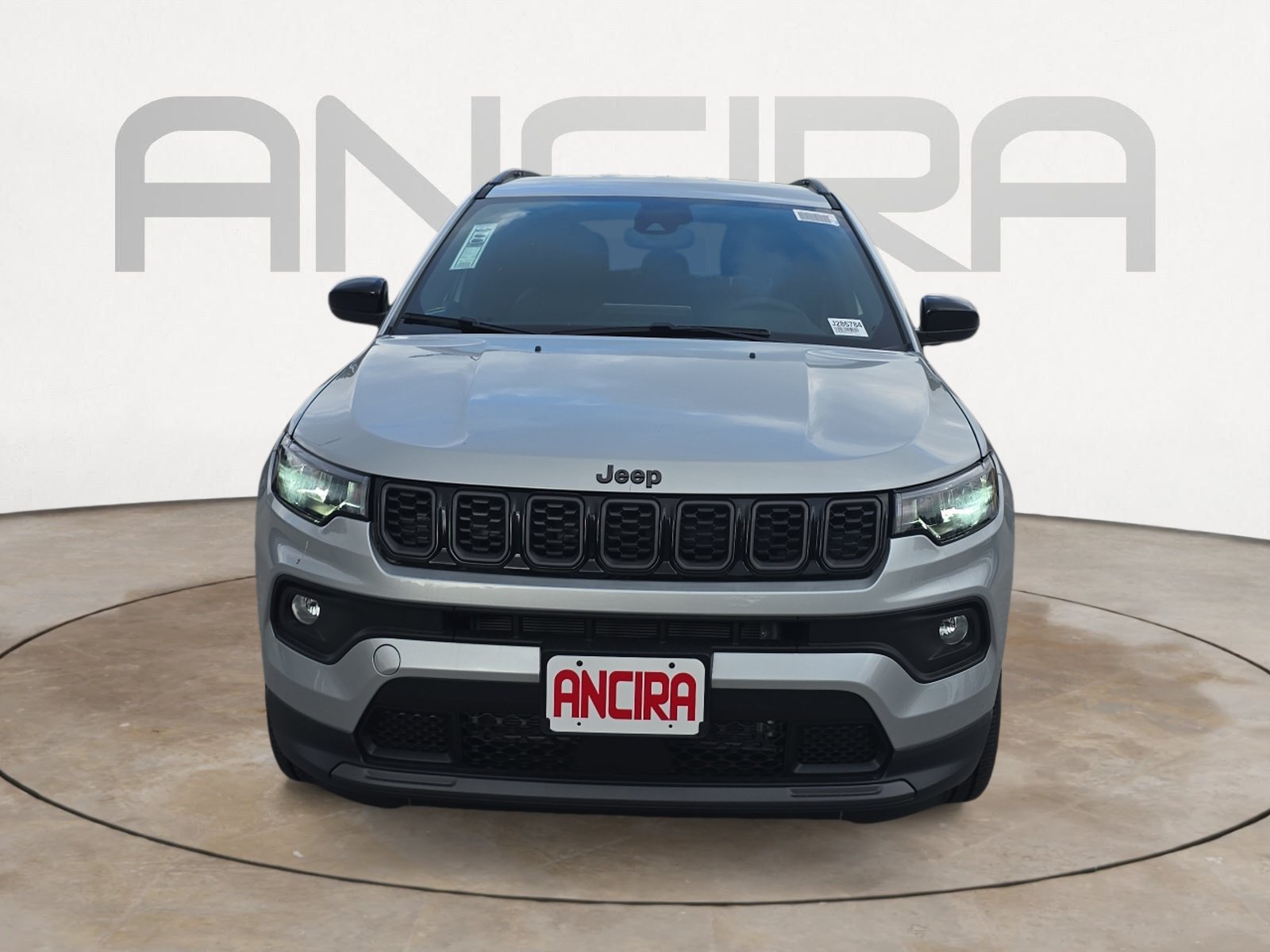 New 2026 Silver Zynith Metallic Clearcoat Jeep Latitude Altitude image 5