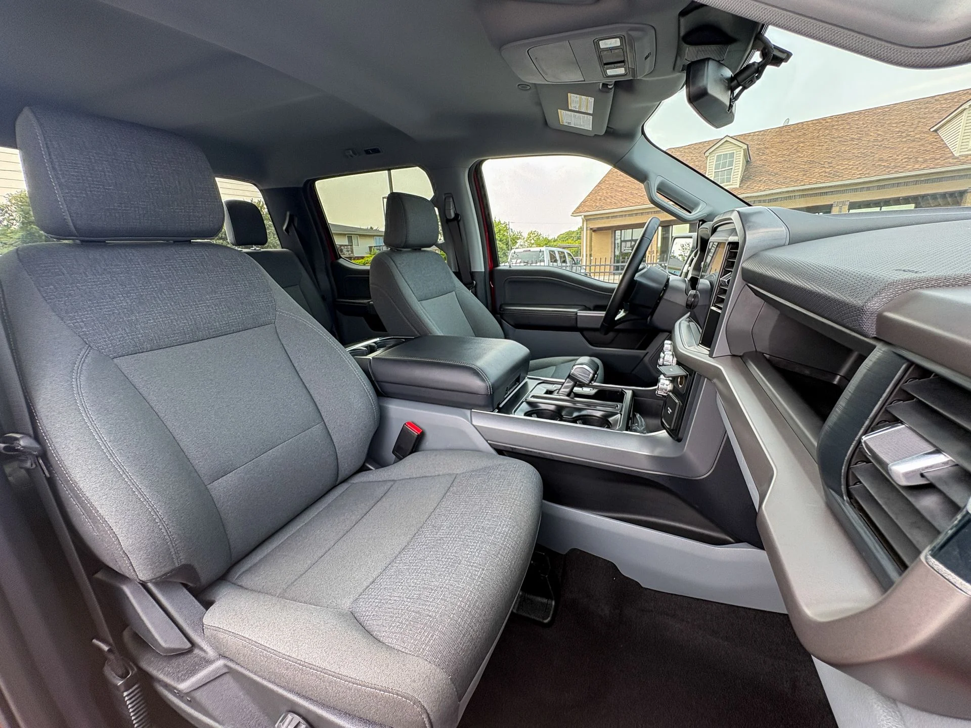 Used 2025 Red Ford XLT image 28