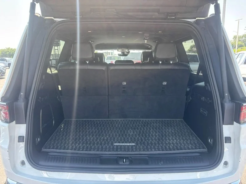Used 2024 Bright White Clearcoat Jeep Series III image 7