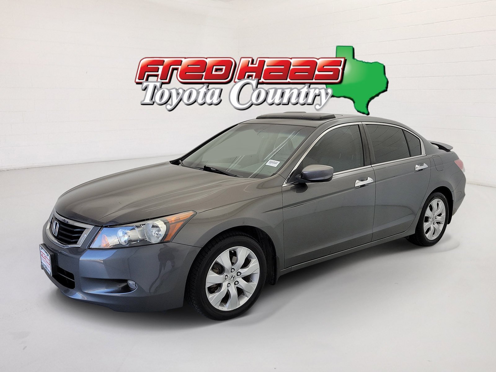 Used 2009 Polished Metal Metallic Honda EX-L image 1