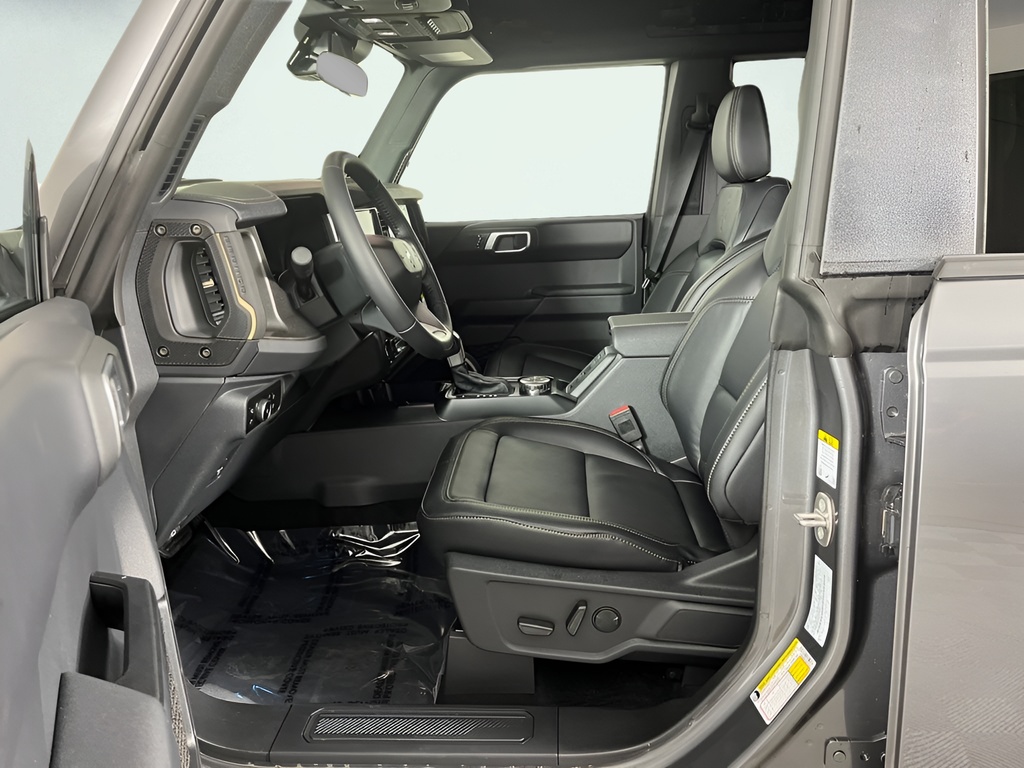 New 2025 Carbonized Gray Metallic Ford Badlands® image 9