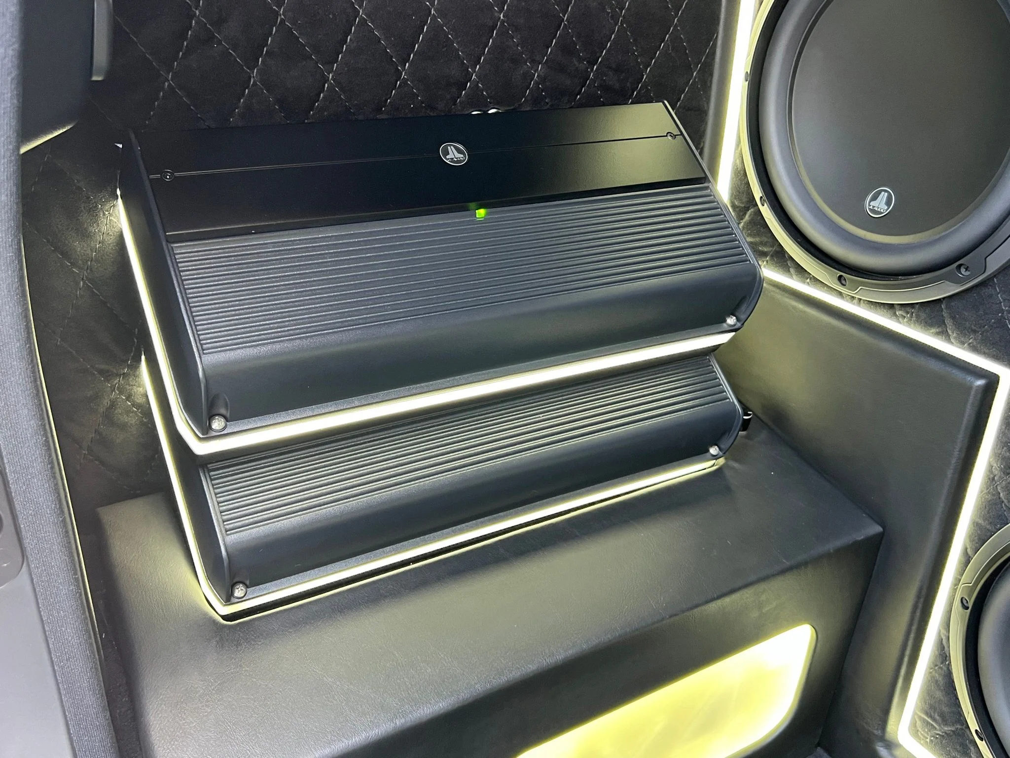 Used 2018 Black Mercedes-Benz G 550 Squared image 34