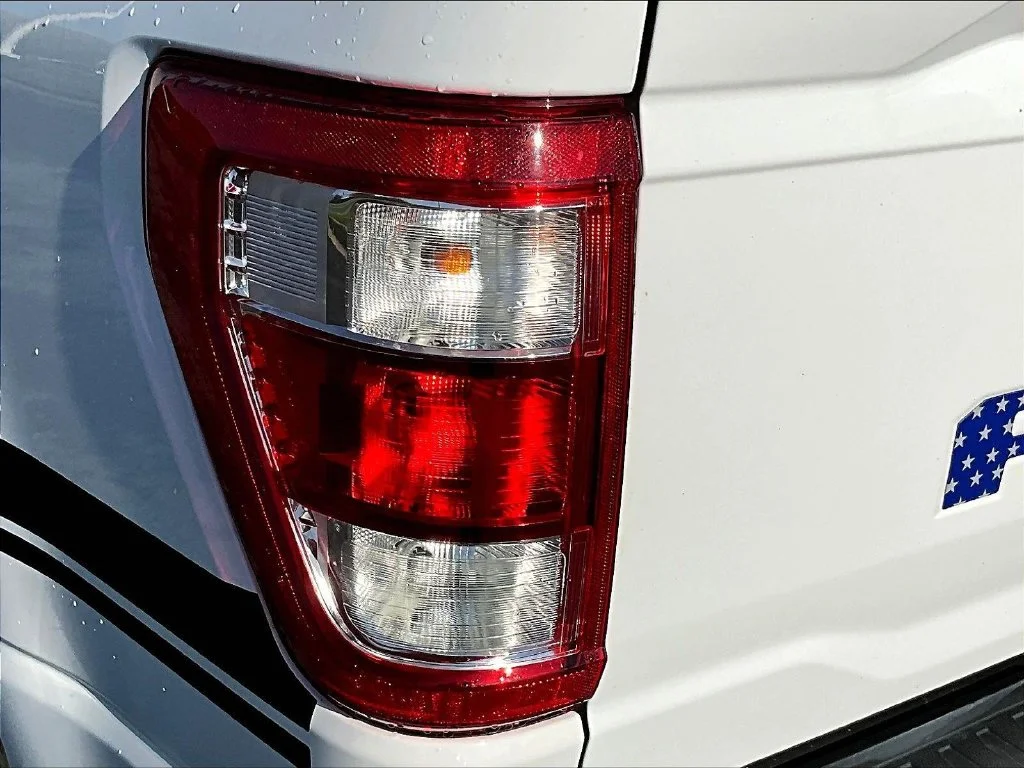 Used 2022 White Ford XL image 27