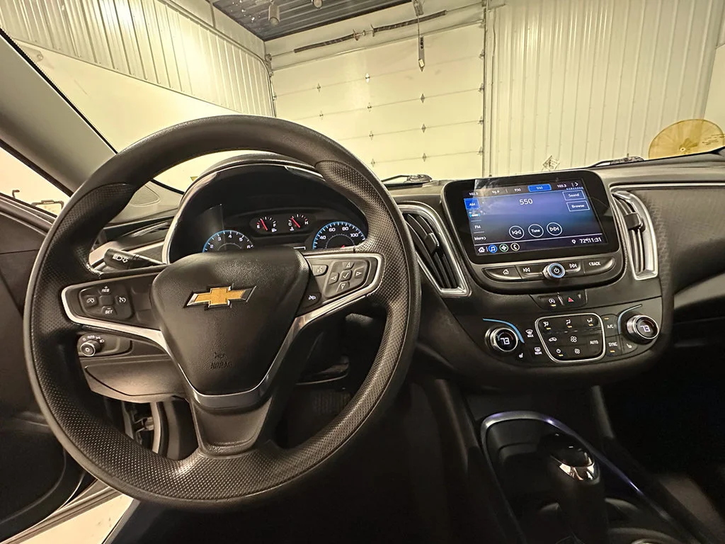 Used 2020 SILVER ICE METALLIC Chevrolet LT image 36