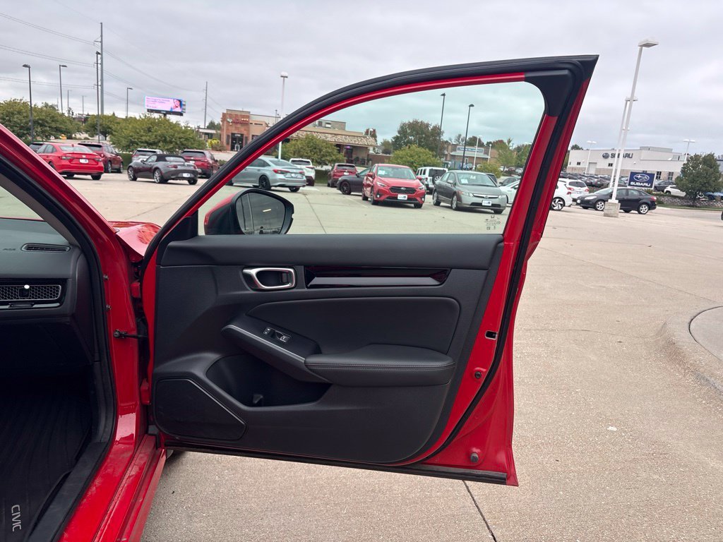 Certified Used 2024 Rallye Red Honda Touring image 25
