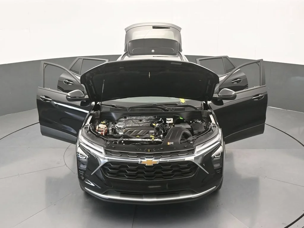 Used 2025 Mosaic Black Metallic Chevrolet LT image 68
