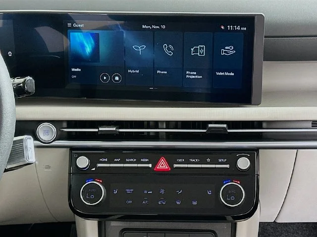 New 2026 Hyundai TUCSON HYBRID SEL