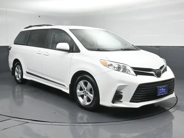 Certified Used 2018 Super White Toyota LE image 1