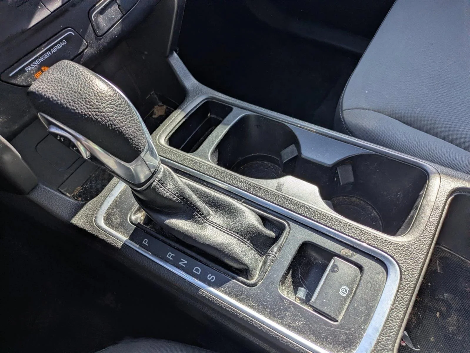 Used 2018 Magnetic Metallic Ford S image 10