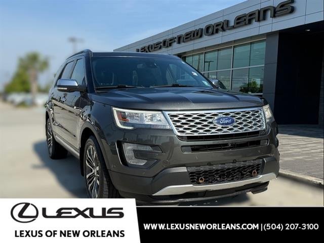 2017 Ford Explorer Platinum 4WD's photo