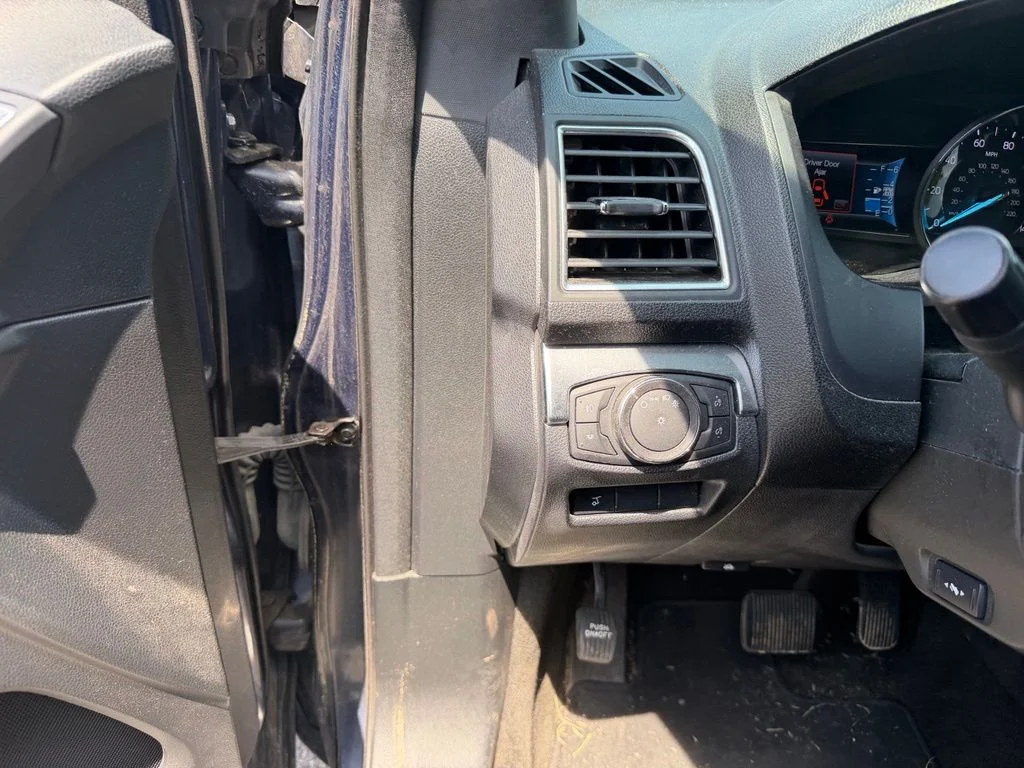 Used 2017 Blue Ford Limited image 14