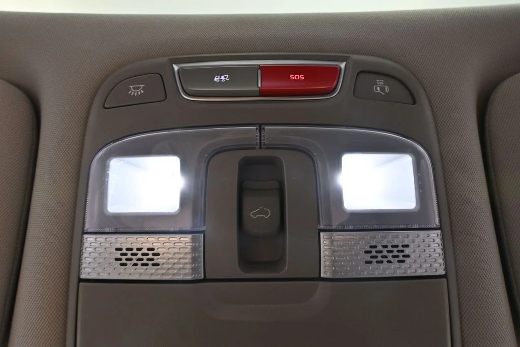 Used 2023 Black Kia EX X-Line image 33